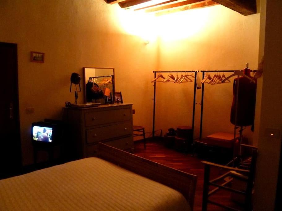 Romantic Apt In San Frediano フィレンツェ エクステリア 写真