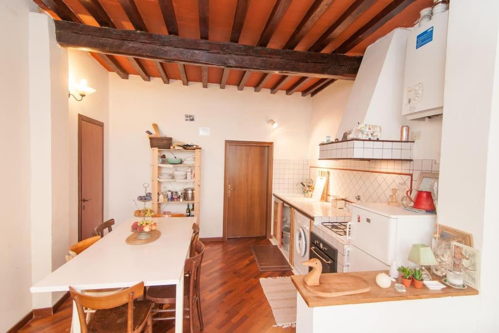 Romantic Apt In San Frediano フィレンツェ エクステリア 写真