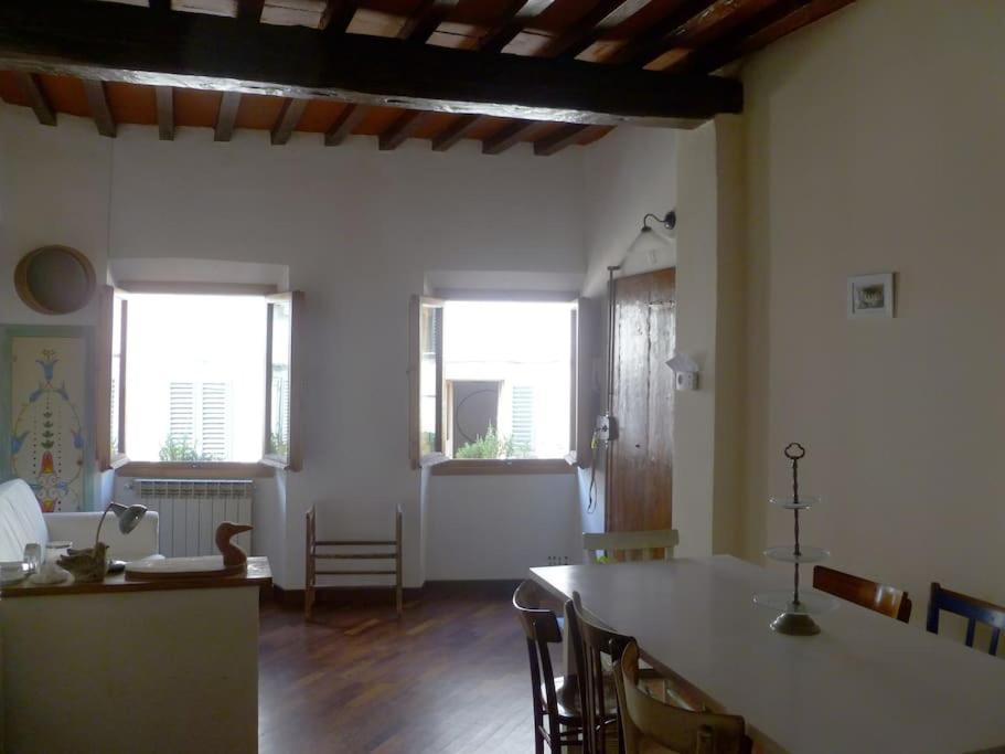 Romantic Apt In San Frediano フィレンツェ エクステリア 写真